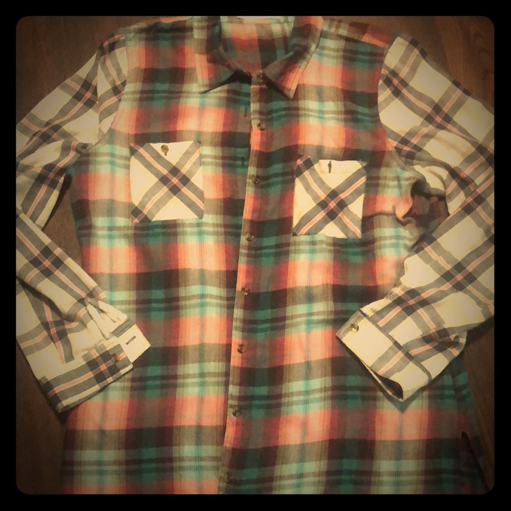 Long sleeve blouse.